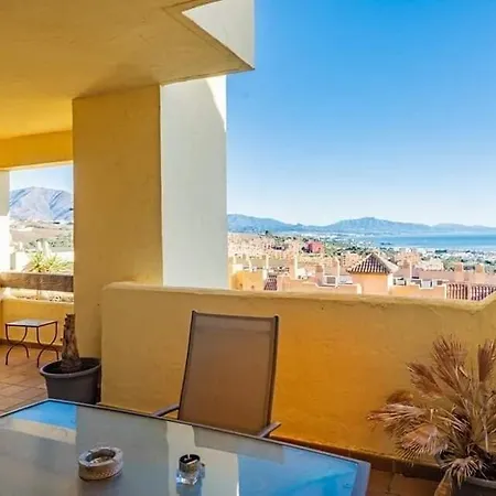 2 Bedroom Sea View Duquesa Village Апартаменты *