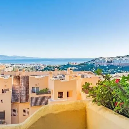 2 Bedroom Sea View Duquesa Village Апартаменты